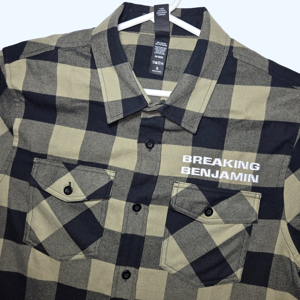 Breaking Benjamin Band Flannel Shirt Mens Small Green Black Plaid Independent Co